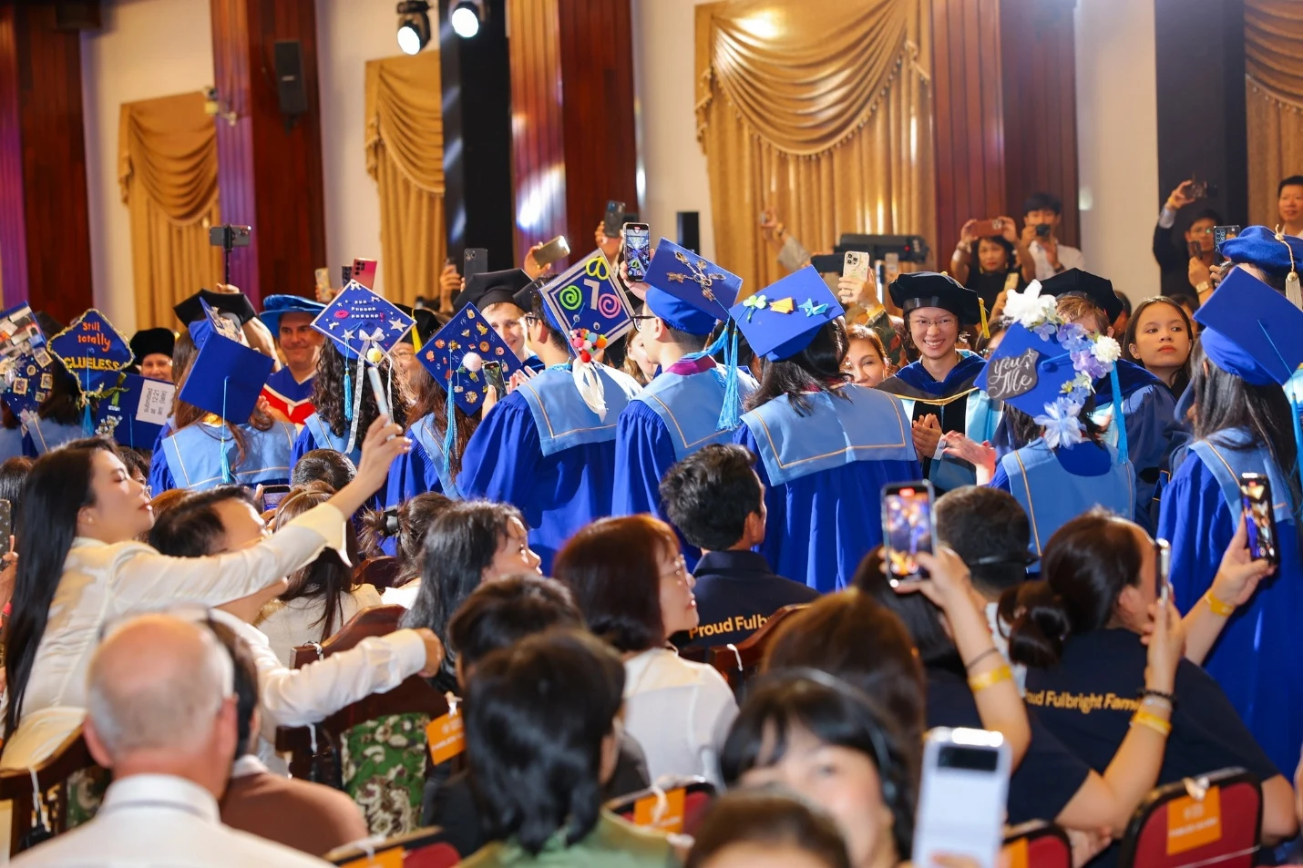 Những khoảnh khắc và câu chuyện được kể tại Lễ Tốt nghiệp 2025 của Trường Fulbright