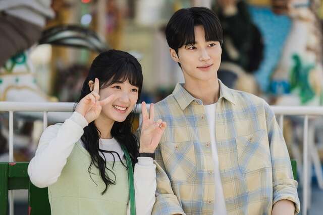 8 cặp đôi đẹp nhất phim Hàn 2024: Kim Soo Hyun - Kim Ji Won xếp thứ 2, hạng 1 gây sốt toàn cầu