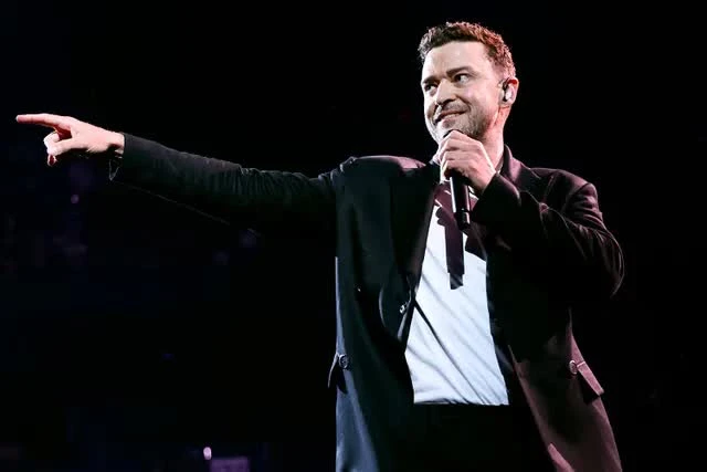 Lý do Jennifer Lopez, Justin Timberlake, Bad Bunny chật vật bán vé concert