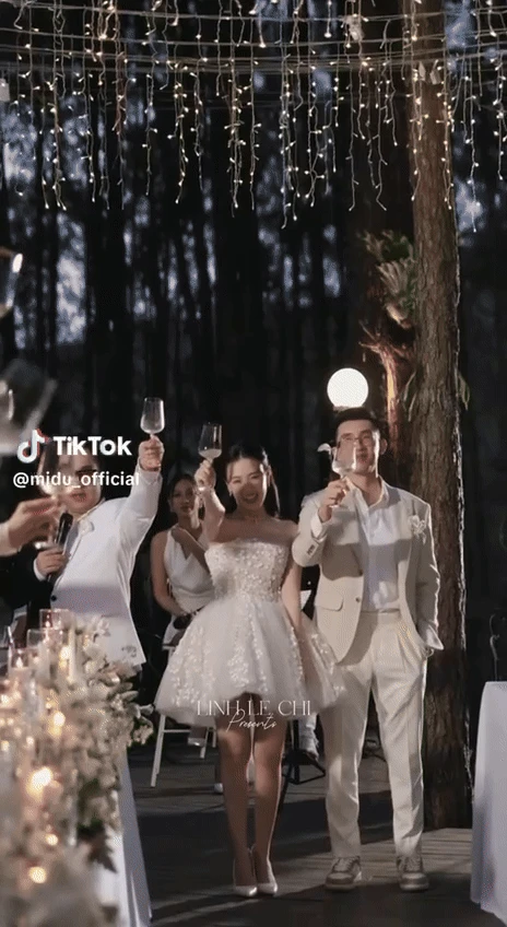 Tiệc độc thân trước thềm lễ cưới của Midu: Cô dâu chú rể sơ hở là hôn, Quốc Trường và dàn sao góp mặt!