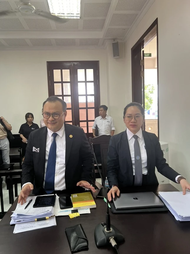 Vụ kiện liên quan Hoa hậu Lê Hoàng Phương: Tòa bác toàn bộ đơn kiện của bệnh viện thẩm mỹ