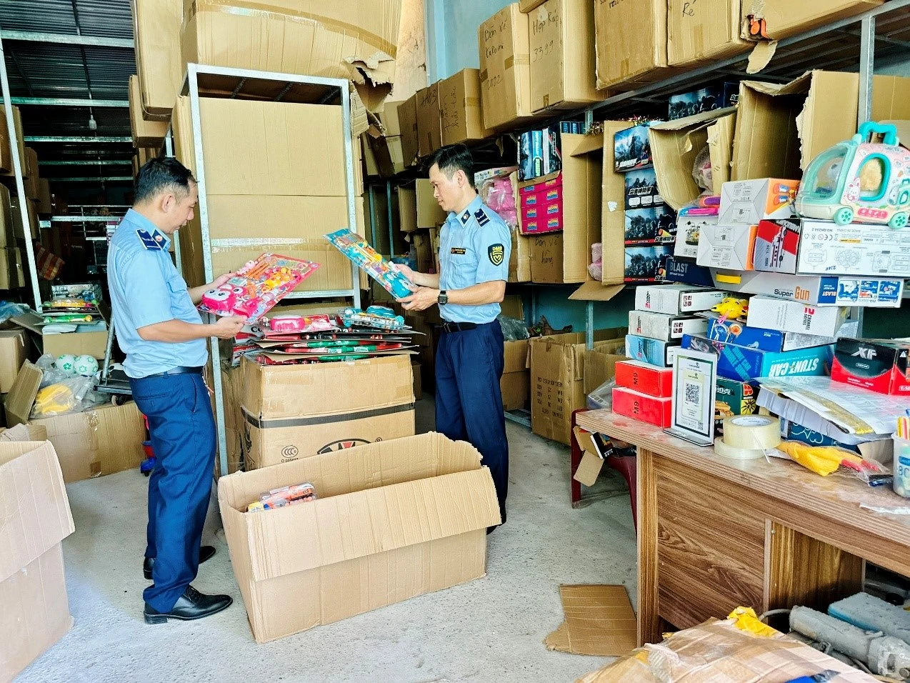 Kinh doanh đồ chơi “lạ”, 3 cơ sở ở Đà Nẵng bị phạt 77 triệu đồng