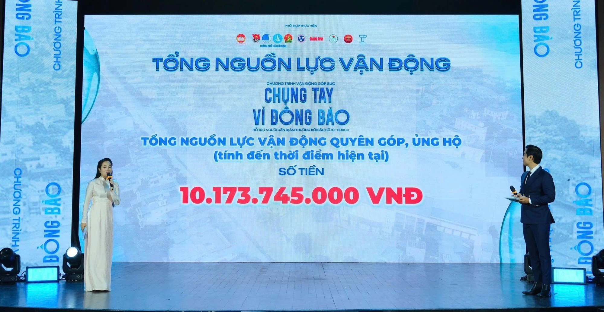 “Chung tay vì đồng bào” quyên góp được hơn 10 tỷ đồng giúp người dân vùng bão lũ