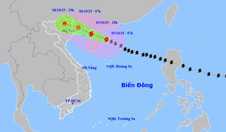 Bão số 11 Matmo đang ở giai đoạn mạnh nhất, từ tối nay ảnh hưởng đến Đông Bắc Bộ