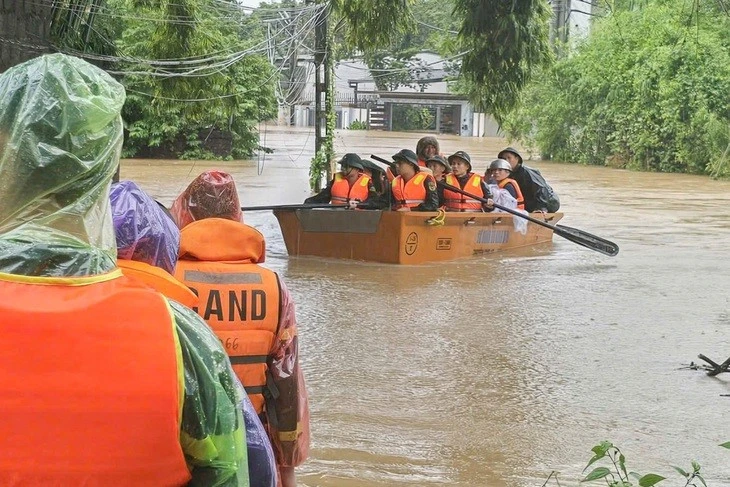 7 người chết và mất tích do bão Matmo, lũ kỷ lục trên sông Cầu