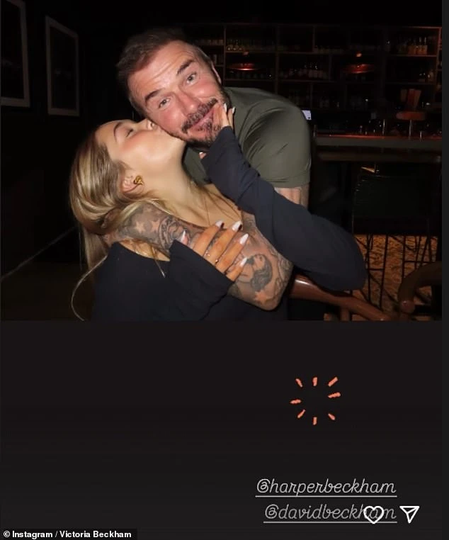 Tiểu thư Harper hôn má bố, David Beckham lại gây tranh cãi vì quá thân mật với con gái