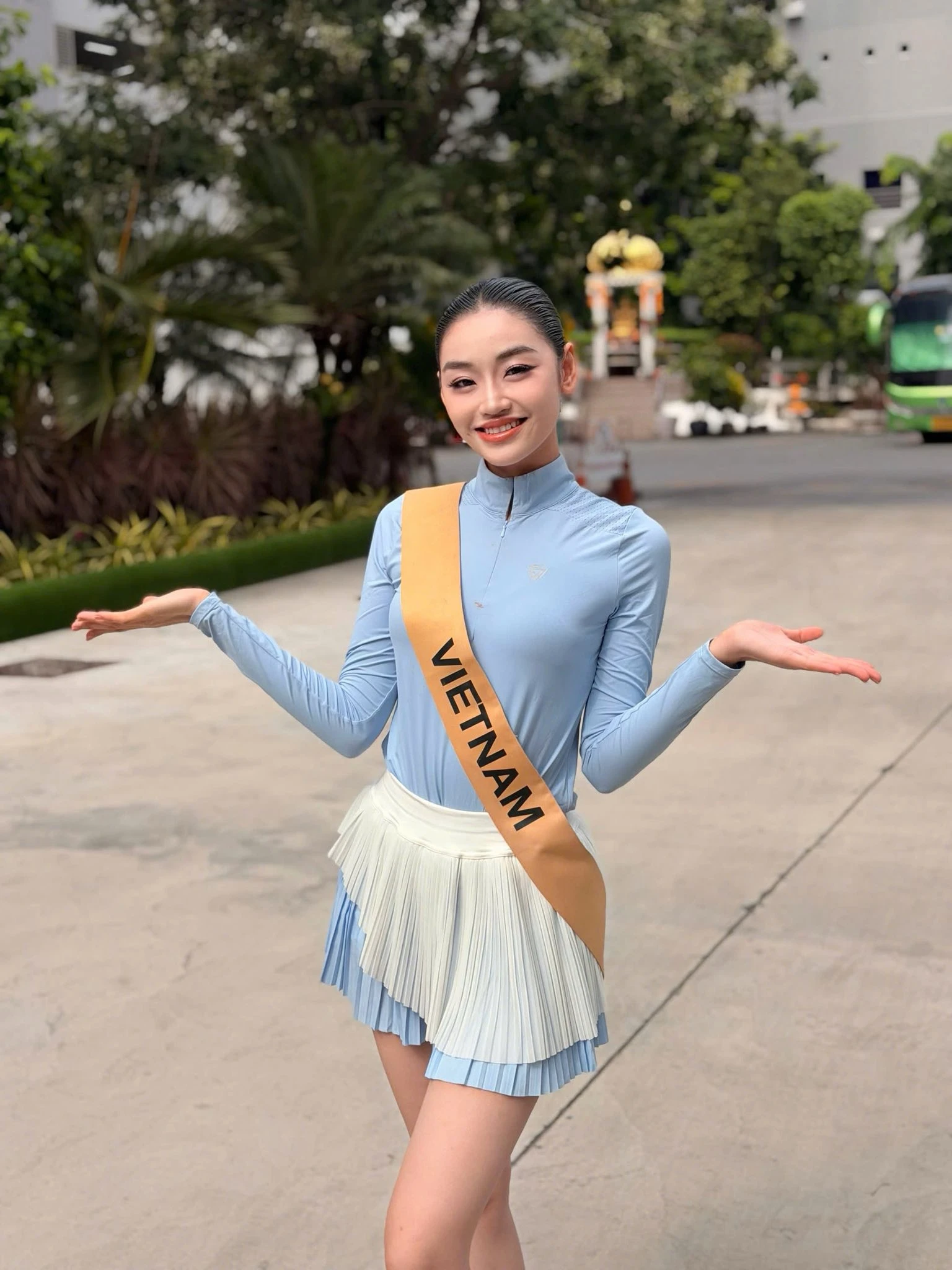 Hoa hậu Yến Nhi phát ngôn gây sốc khi không để ý có người livestream