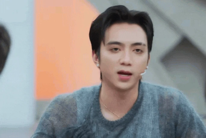 SOOBIN xấu hổ trước các chuyên gia Hàn Quốc