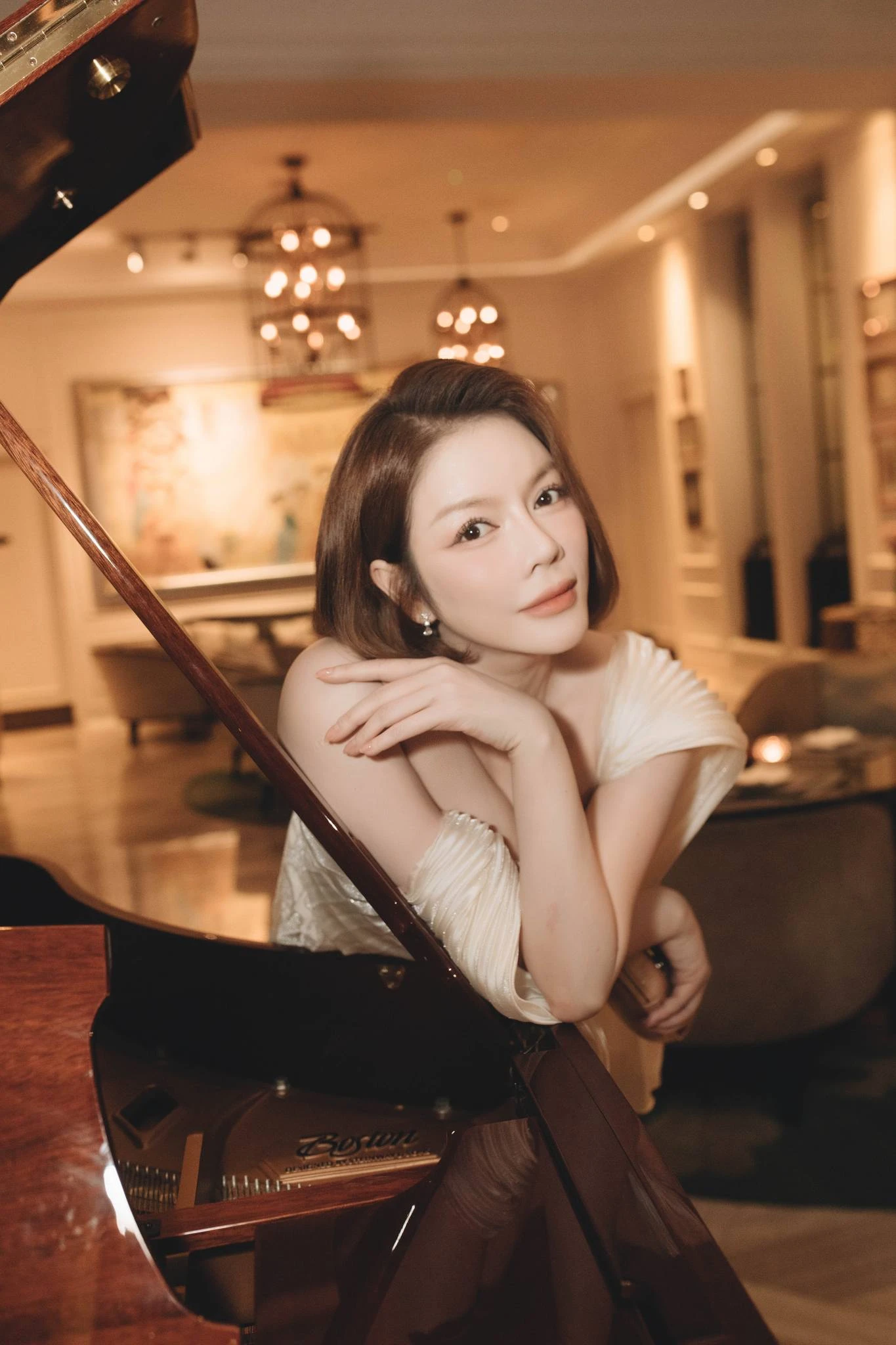 Lý Nhã Kỳ đăng status thông báo chuyện đời tư, hơn 600 người bình luận