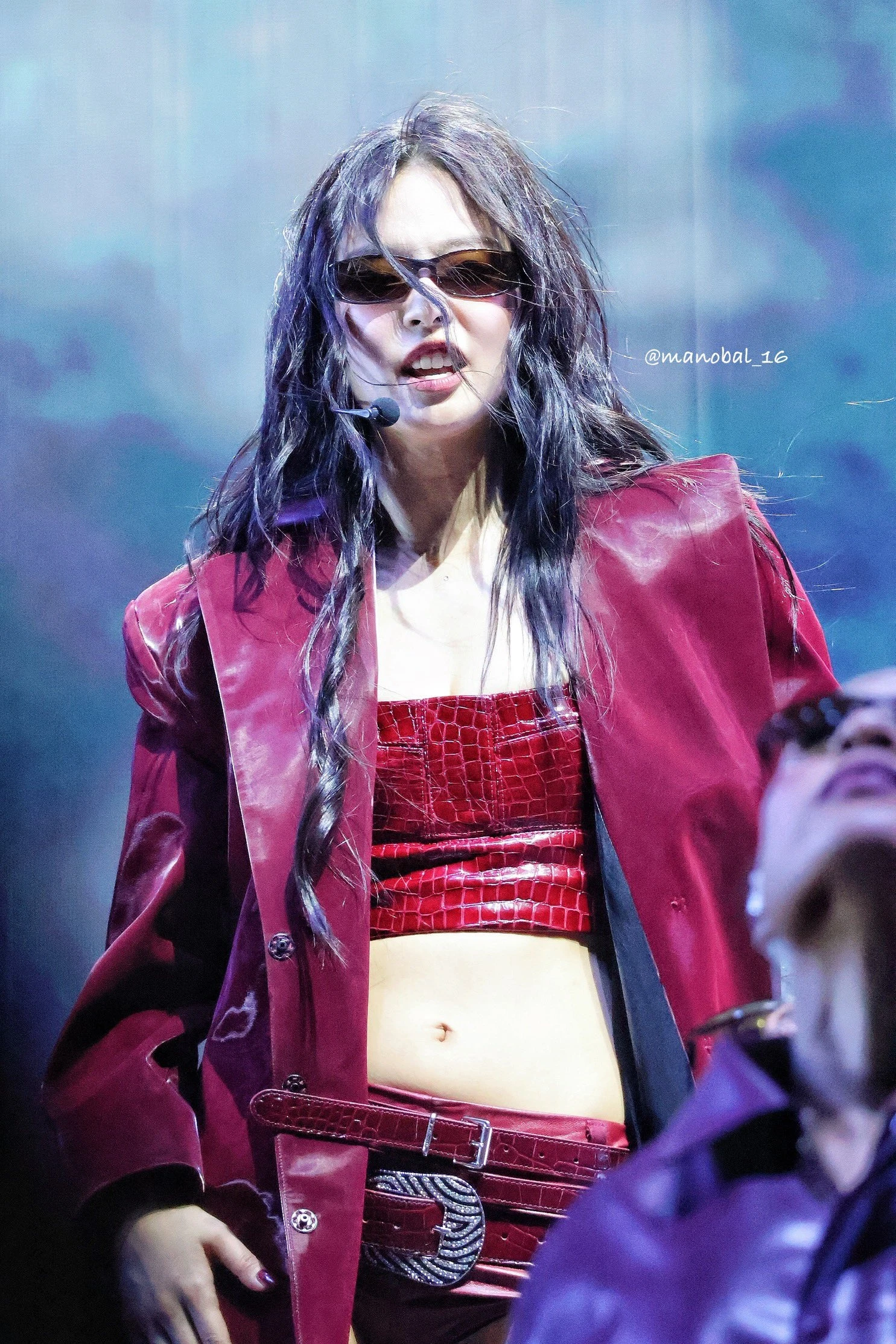 Jennie và G-DRAGON đối đầu!