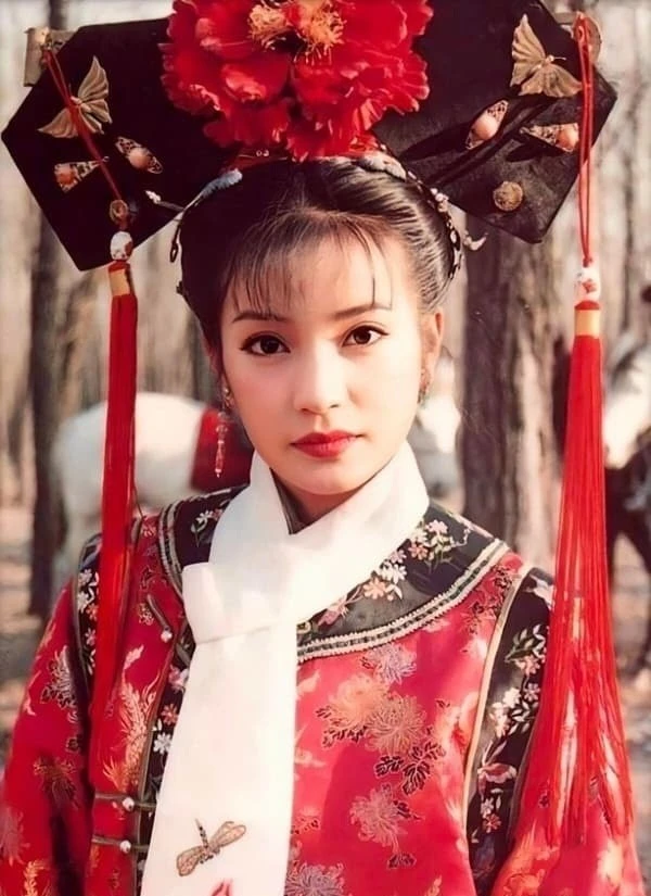 Gần 30 năm xem Hoàn Châu Cách Cách tôi mới phát hiện ra: Hóa ra đây mới là tên thật của Tiểu Yến Tử, liên quan đến 1 nhân vật không ai ngờ