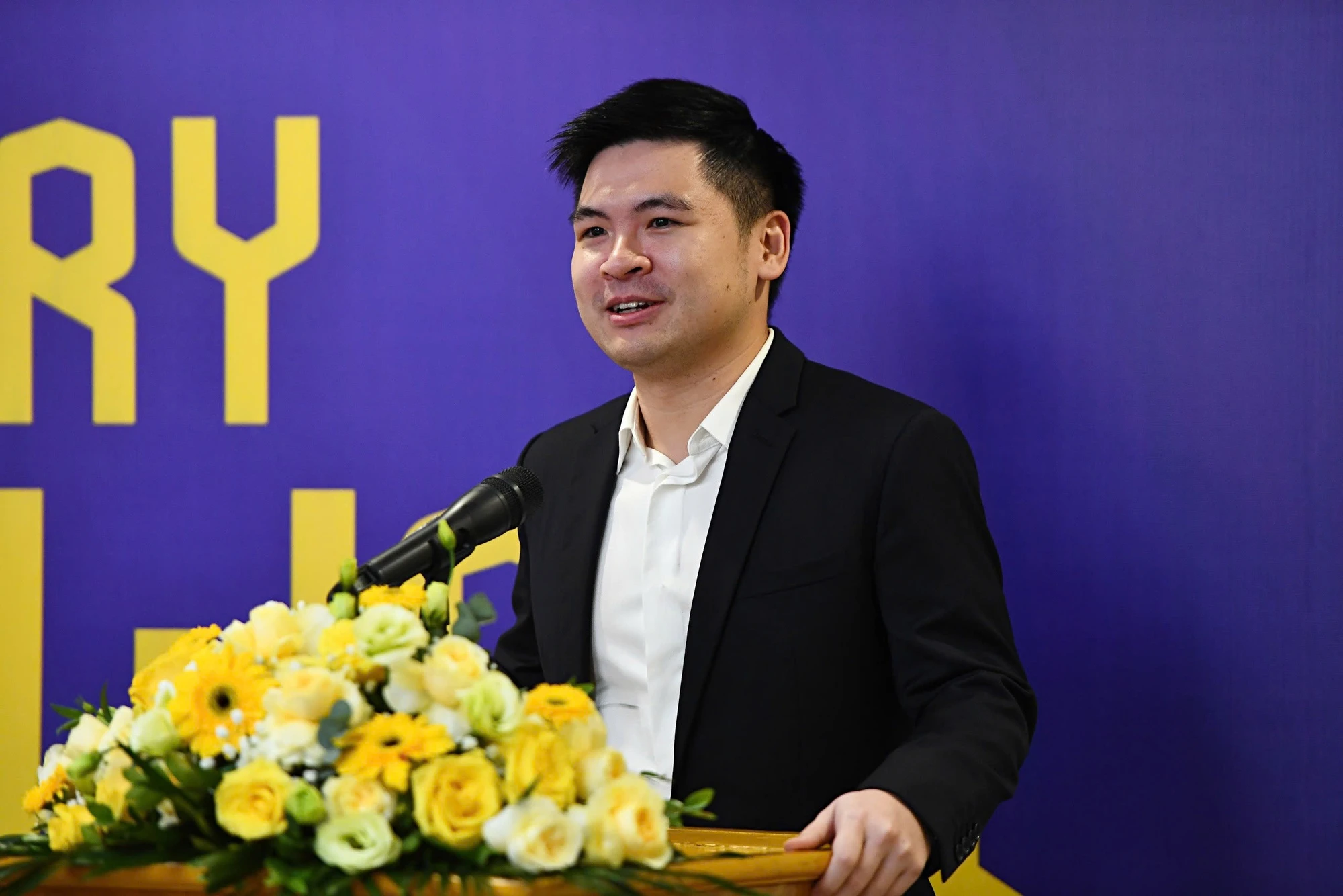 Gia nhập Hà Nội FC đúng giai đoạn khó khăn, HLV Harry Kewell khẳng định: Không ngại áp lực