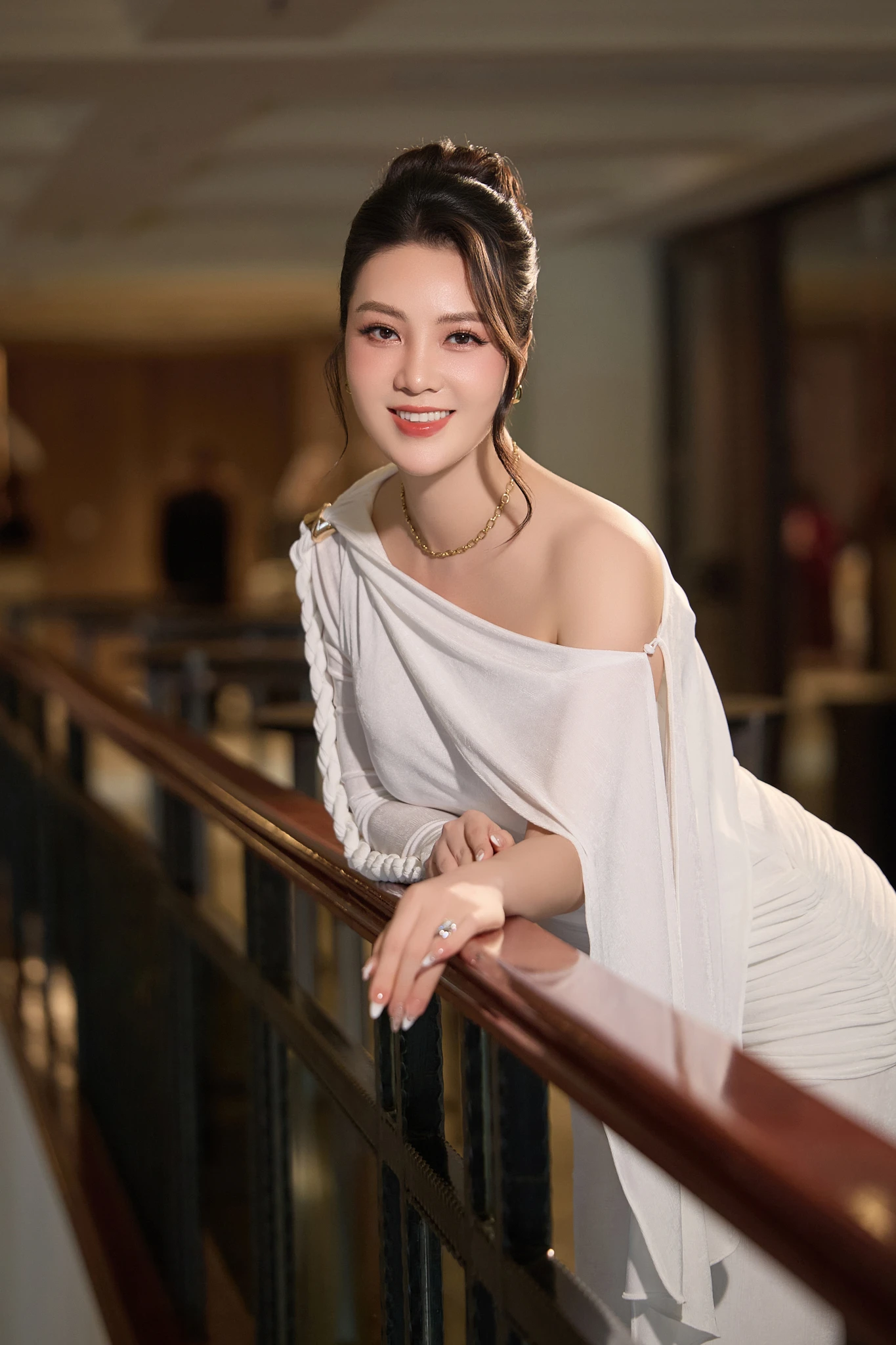 Á hậu Thụy Vân sinh con thứ hai sau 12 năm