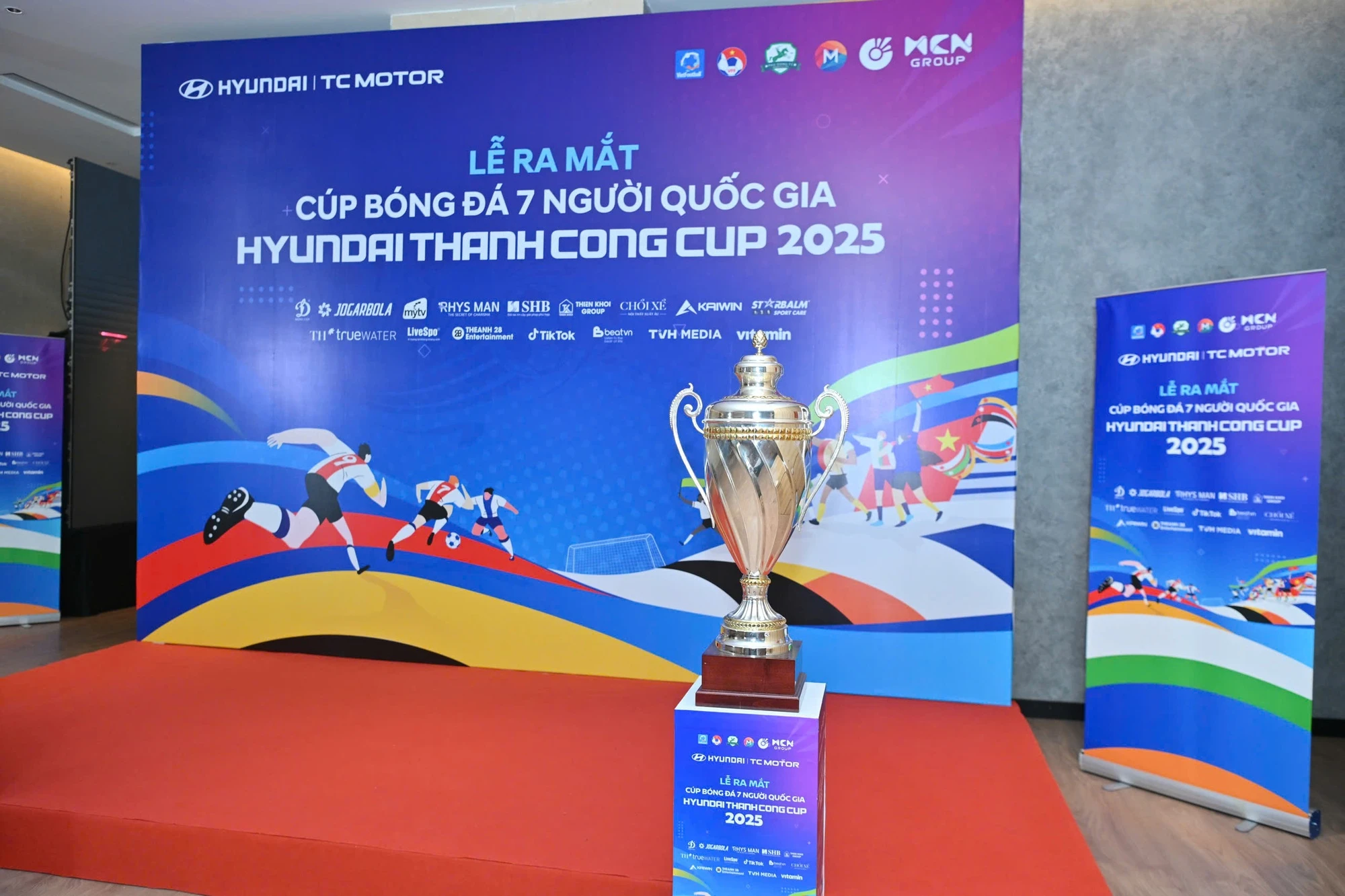 Khởi tranh Cúp bóng đá 7 người Quốc gia 2025