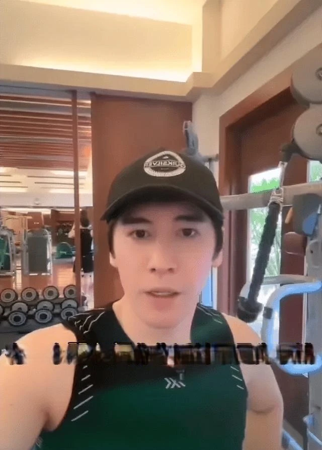 Sao nam đáp trả cực gắt khi bị mỉa mai “chạn vương”, cưới mỹ nhân gốc Việt vì gia tài 3200 tỷ