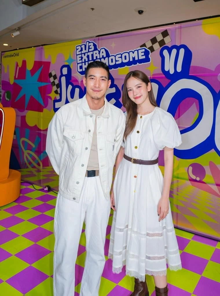 Drama ngoại tình chấn động showbiz: Ca sĩ đình đám lộ chuyện giường chiếu với trợ lý, coi bạn gái diễn viên nổi tiếng 8 năm chỉ là em gái