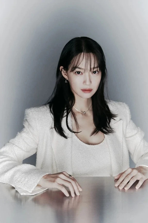 HOT: Shin Min Ah phản hồi nóng về Kim Woo Bin giữa tin chia tay