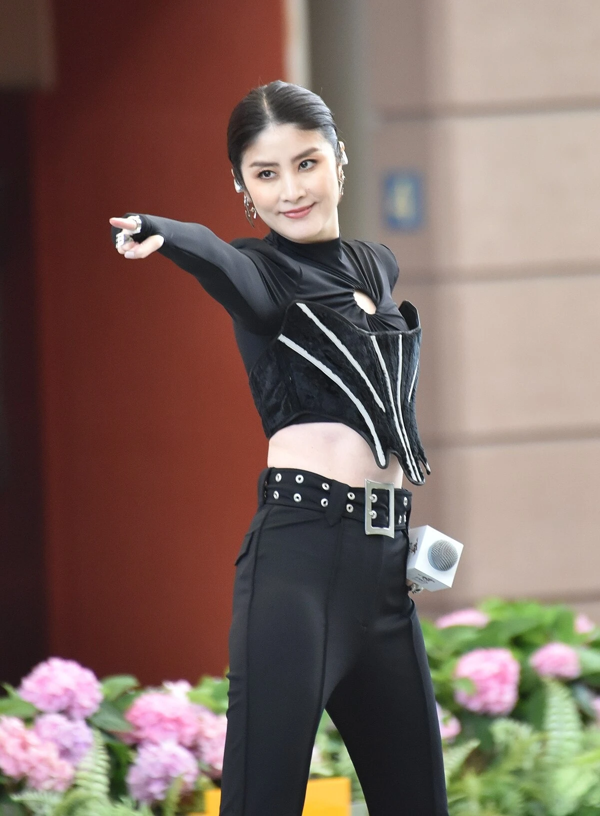 Nữ diva ít nhận show để tập trung bán đồ... 