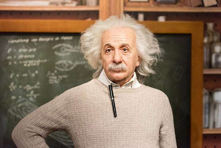 Câu đố huyền thoại của Einstein khiến thần đồng cũng phải chịu thua