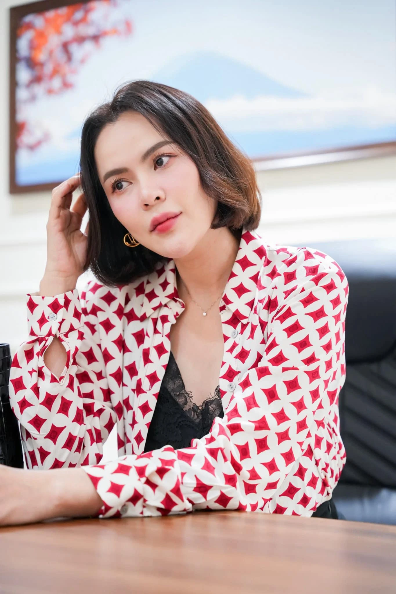 Phương Lê xin lỗi, sẽ tuân thủ mọi quyết định từ Sở Thông tin và Truyền thông TP.HCM