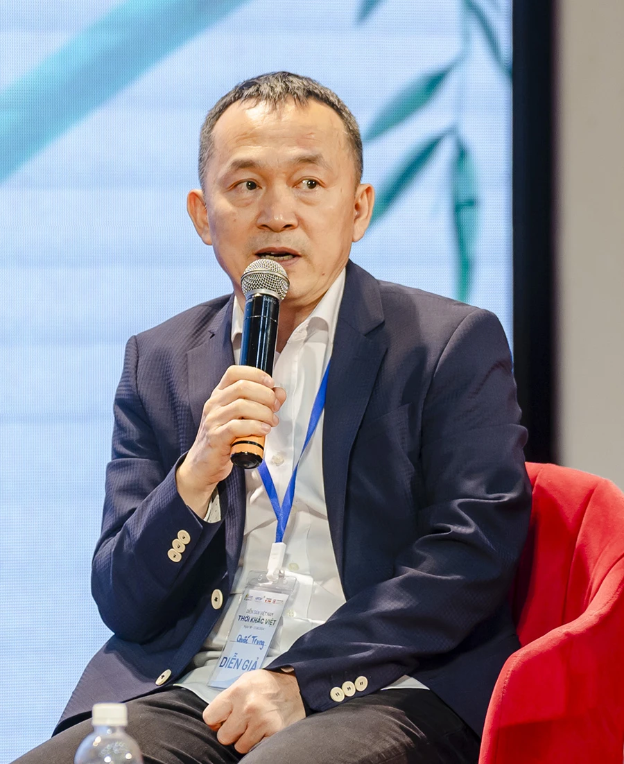 “Các bạn trẻ không hề có khát vọng trở thành nghệ sĩ quốc tế. Chỉ gói gọn ở TikTok và lên truyền hình về chị gái - anh trai nào đó”