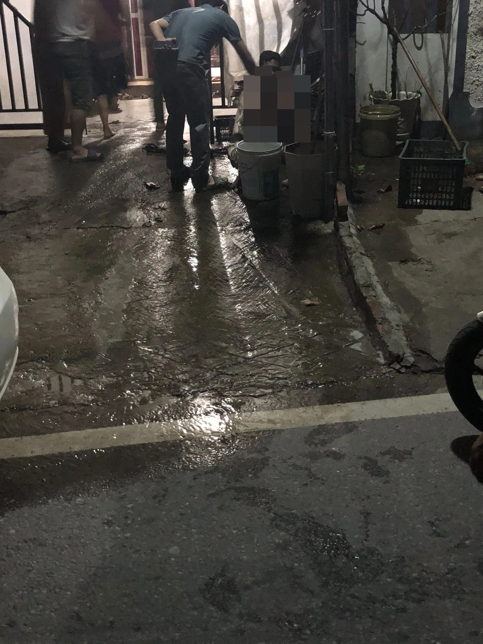 Vợ bị bỏng xăng nặng, hành động đáng ngờ của người chồng lúc 0h sáng ở Lào Cai