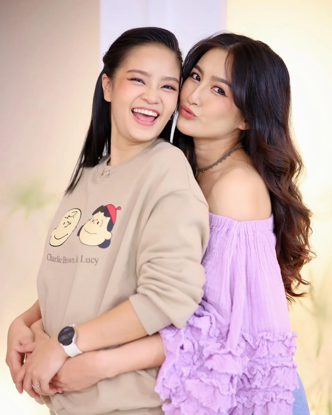 1 mỹ nhân Miss Universe và người yêu đồng giới sắp cưới sau 2 năm hẹn hò!