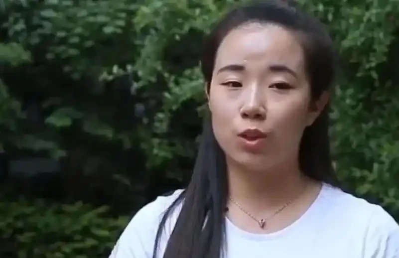 Nữ sinh cứu cụ già trên đường, 3 người con tìm đến tận nơi: Diễn biến sau đó quá bất ngờ!
