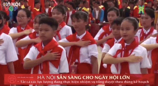 Khoảnh khắc đắt giá xuất hiện chớp nhoáng khiến ai nấy nổi da gà, tổng duyệt cỡ này Đại lễ 2/9 còn đỉnh cỡ nào!