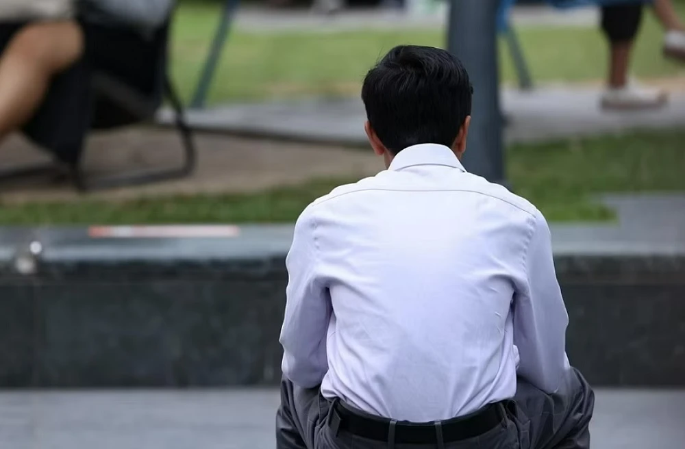 Tân cử nhân mới ra trường không kinh nghiệm, không mối quan hệ, lấy gì để ứng tuyển giữa thị trường lao động khắc nghiệt?
