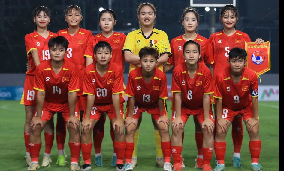 Lê Hồng Yêu - mỹ nhân mới nổi của tuyển Việt Nam, 18 tuổi xinh đẹp phổng phao, chiều cao ấn tượng 1m70