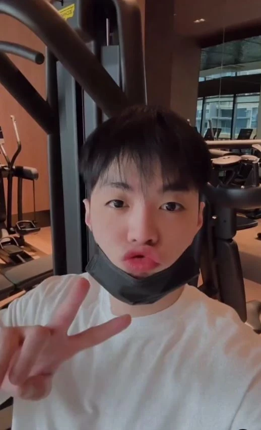 Negav từng tập luyện chăm chỉ môn thể thao này rồi cũng bỏ ngang...?