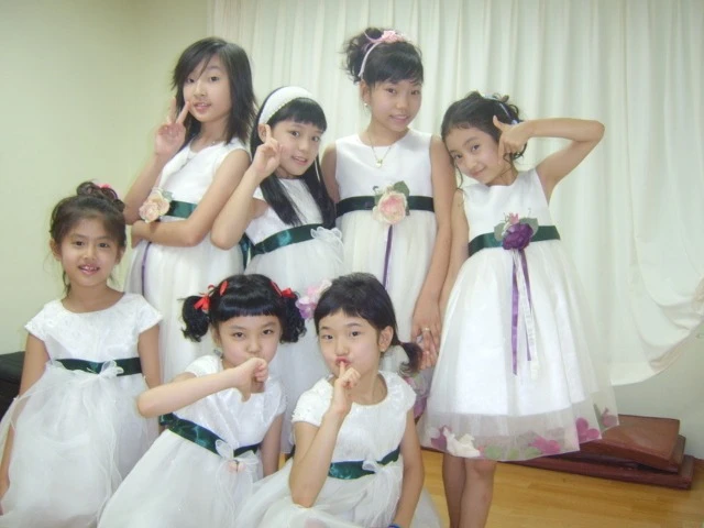 Idol nhí từng thi Hoa hậu, làm người mẫu đình đám, bất ngờ được bắt gặp dạy Toán ở 