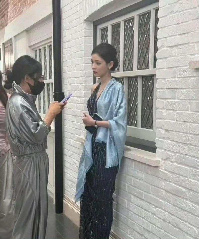 Đứng thở thôi cũng xinh sang bần bật thì chỉ có 1 người: Mỹ nhân trong các mỹ nhân, visual cân cả vũ trụ