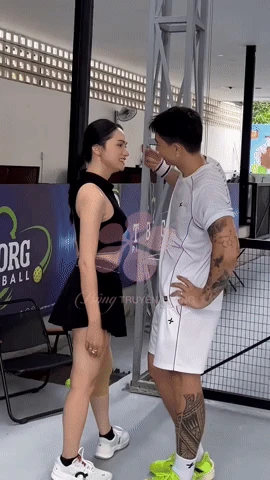 Bắt gặp Hương Giang và Phú Cường tình bể bình trên sân pickleball, hoá ra bí quyết giữ dáng là tập luyện thế này