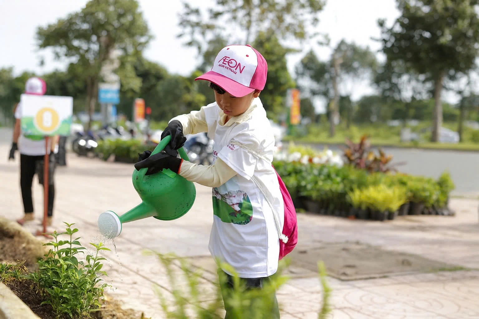 AEON gắn kết cùng cộng đồng, chung tay trồng 1.200 cây xanh tại AEON Tân An
