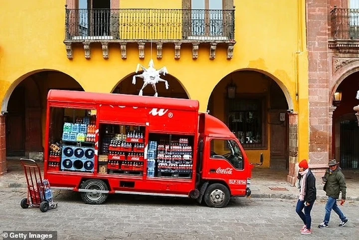Thị trấn nghiện Coca-Cola do quá nghèo, trẻ nhỏ uống Coca thay sữa