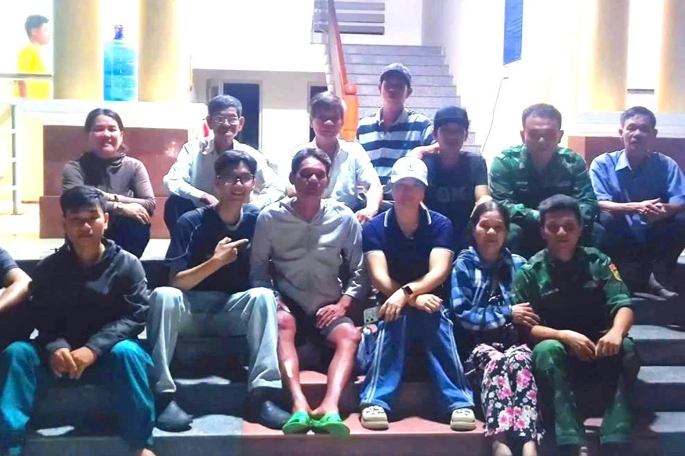 Người đàn ông được cứu sau 24h trôi lênh đênh trên biển: Kiệt sức, mệt lả vì nắng và đói nhưng vẫn sống sót nhờ 1 thứ