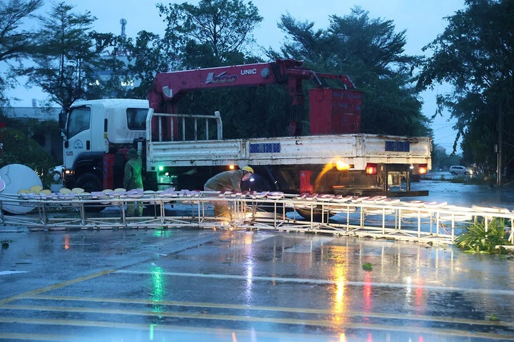 Hoàn lưu bão số 5 gây mưa lớn, Thủ tướng yêu cầu triệt để di dời dân vùng lũ