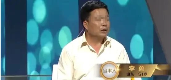 Người đàn ông tốt bụng đóng học phí giúp bé gái nghèo, cái kết 15 năm sau khiến nhiều người rơi nước mắt: Cổ tích là có thật!