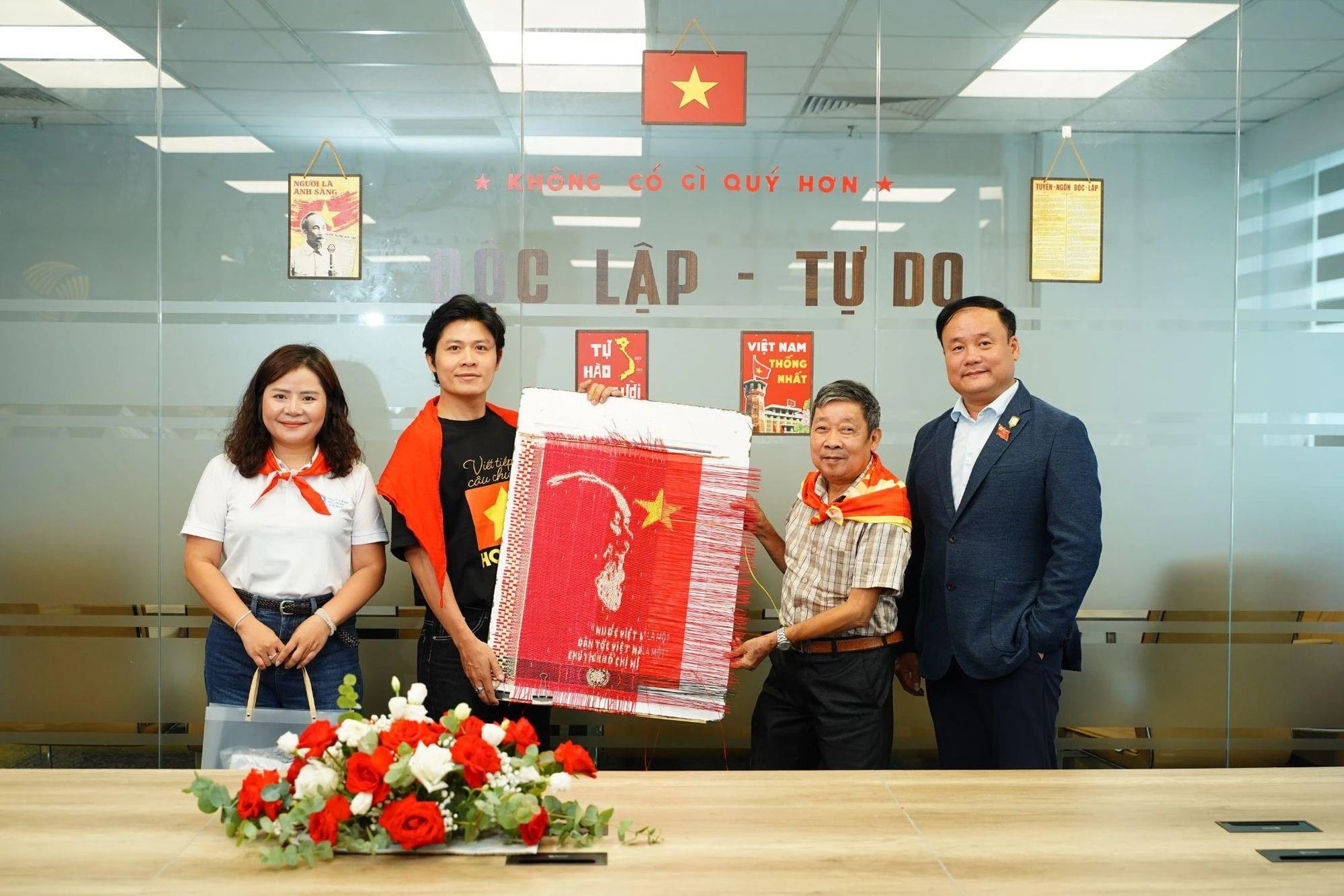 Aristino lan tỏa tinh thần dân tộc qua thời trang và hoạt động cộng đồng