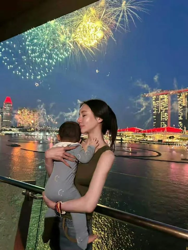 Lộ danh tính hot girl sinh con riêng cho thiếu gia sòng bạc Macau, còn ngang nhiên chọc tức 