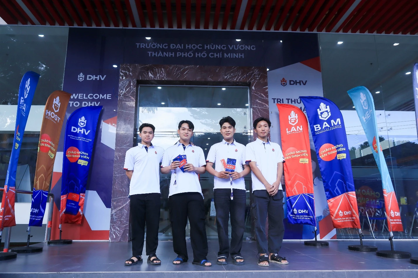 Trường Đại học Hùng Vương TP.HCM mở xét tuyển bổ sung: Cơ hội cuối cho 2K7 chạm tới giảng đường mơ ước