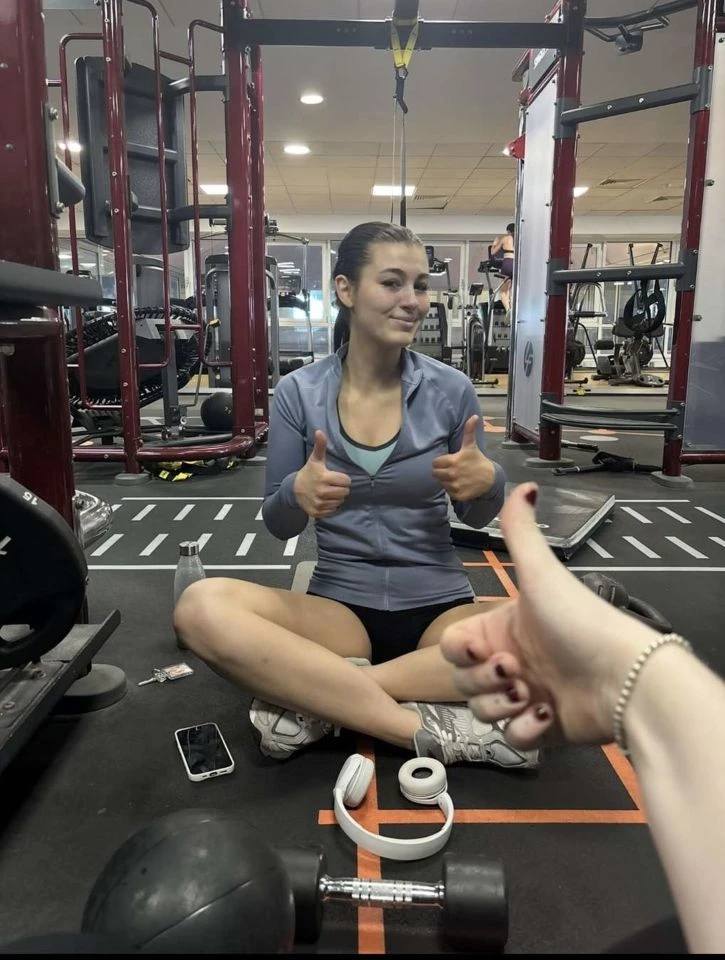 Nữ gymer xinh đẹp bỗng bị đau lưng, tưởng do ngồi nhiều nhưng sự thật đến từ căn bệnh chết người