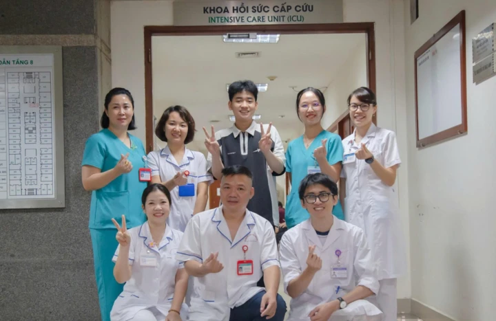 Chống chọi với ung thư máu, nam sinh xuất sắc đạt 28 điểm khối A
