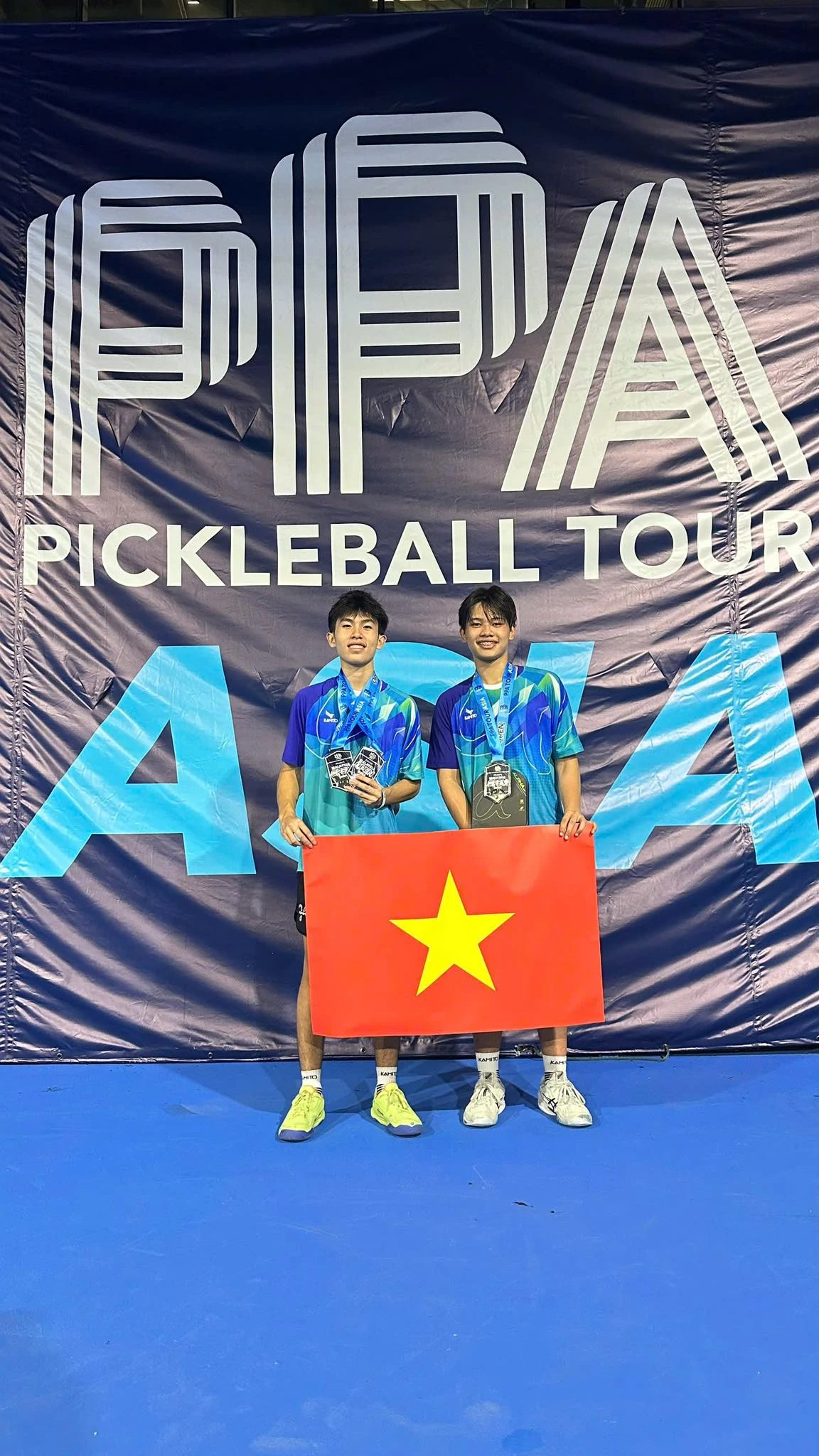 Tống Nhật Minh – Lê Xuân Đức giành HCV pickleball lịch sử tại PPA Tour Asia