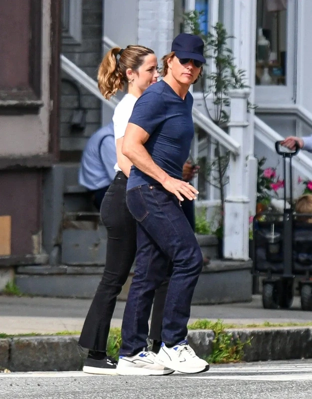 Bông hồng gợi cảm kém 26 tuổi khiến Tom Cruise phải công khai sau 13 năm ly hôn: Vẻ ngoài hoàn hảo, giọng nói hút hồn, tài sản không phải dạng vừa