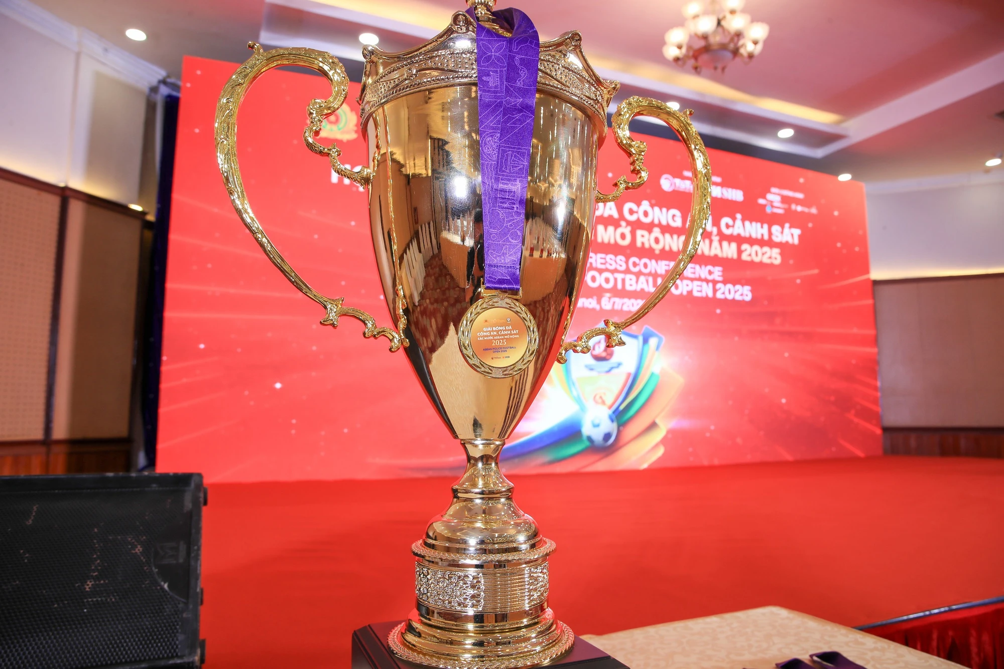 Nhà vô địch AFF Cup 2018 đối đầu cựu tuyển thủ Thái Lan tại Giải bóng đá Công an, Cảnh sát ASEAN mở rộng 2025