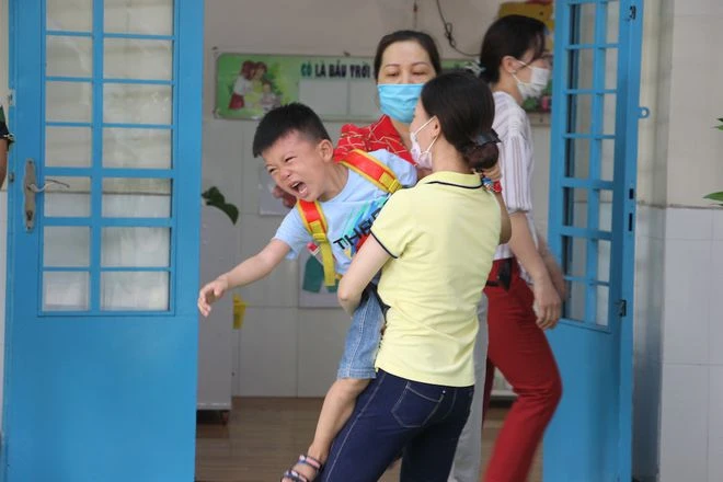 Không cần 