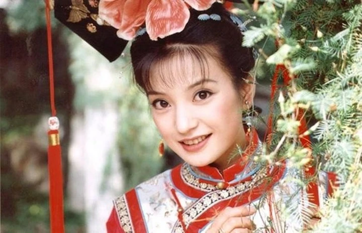 Triệu Vy - 
